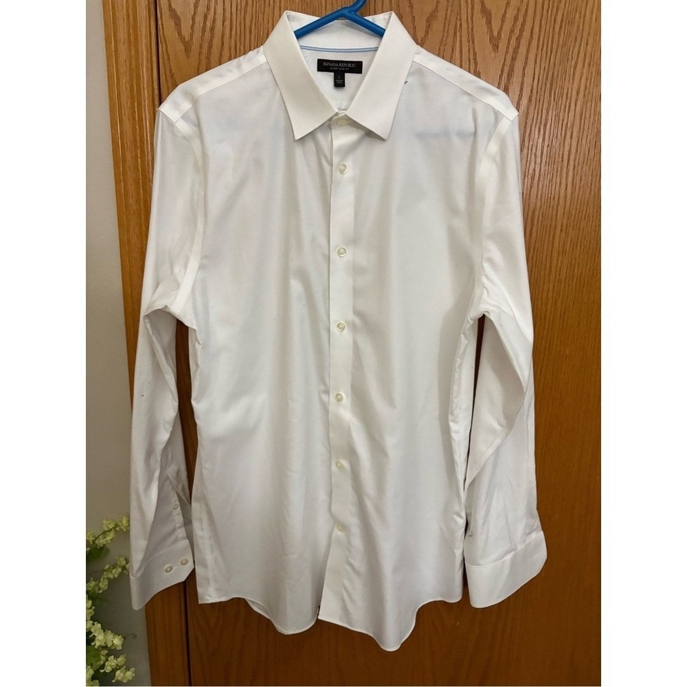 Banana Republic Men's White Dress Shirt - Classic Point Collar